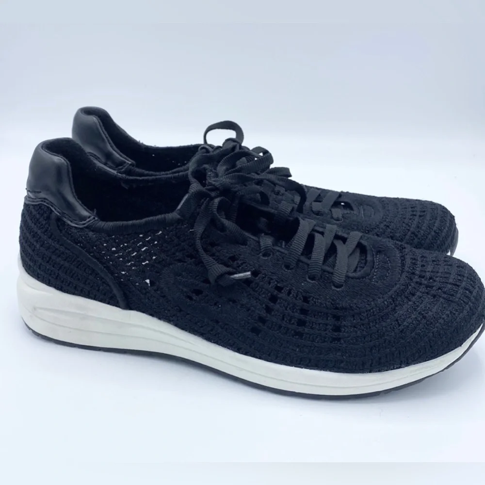 Earth‎ Sneakers Size 7 NWOB